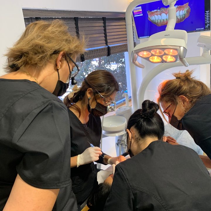 curso practico composite Eugenia Cervantes | Clínica Dental en Madrid